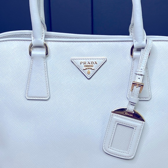 AUTH Prada Lux Promenade 2 way satchel in white Saffiano leather - Picture 6 of 13